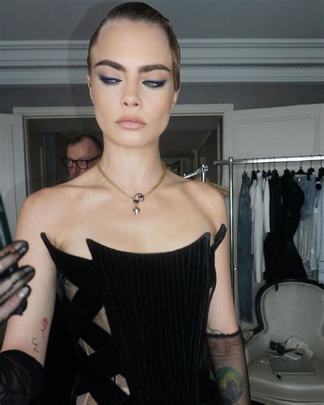 cara delevingne instagram